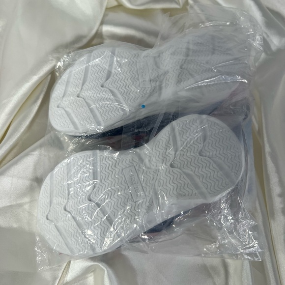 NEW! Carters Toddler Light Up Shoe Sneaker Size 8 - Picture 10 of 10